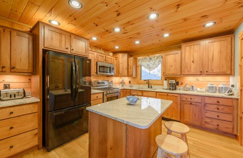 Boone Cabin | 328 m² Cabin ∙ 3 bedrooms ∙ 8 guests