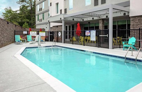 South Salisbury Hotel | 330 m² Hotel ∙ 127 guests