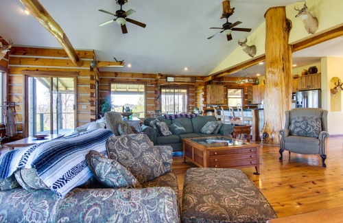 Marshall House | 334 m² House ∙ 4 bedrooms ∙ 12 guests