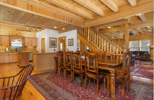 Montreat Cabin | 335 m² Cabin ∙ 8 bedrooms ∙ 20 guests
