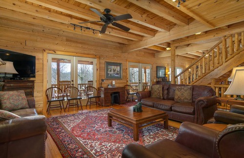 Montreat Cabin | 335 m² Cabin ∙ 8 bedrooms ∙ 20 guests