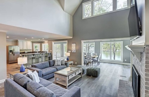 Mayhew House | 343 m² House ∙ 5 bedrooms ∙ 16 guests