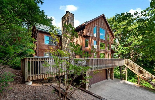 Old Fort Cabin | 344 m² Cabin ∙ 3 bedrooms ∙ 10 guests