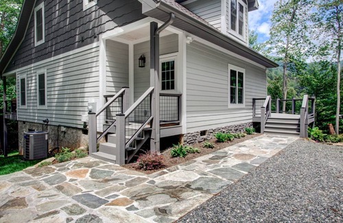 Barnardsville House | 345 m² House ∙ 3 bedrooms ∙ 6 guests