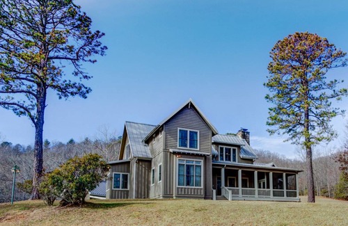 Balsam Grove House | 350 m² House ∙ 4 bedrooms ∙ 8 guests