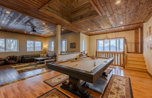 Seven Devils Cabin | 351 m² Cabin ∙ 5 bedrooms ∙ 16 guests
