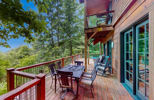 Skyland House | 351 m² House ∙ 5 bedrooms ∙ 19 guests
