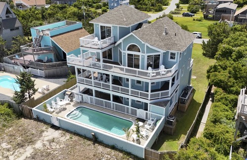 Salvo House | 356 m² House ∙ 5 bedrooms ∙ 12 guests