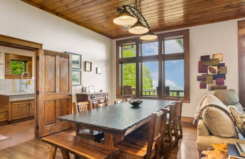 Beech Mountain Cabin | 358 m² Cabin ∙ 5 bedrooms ∙ 12 guests