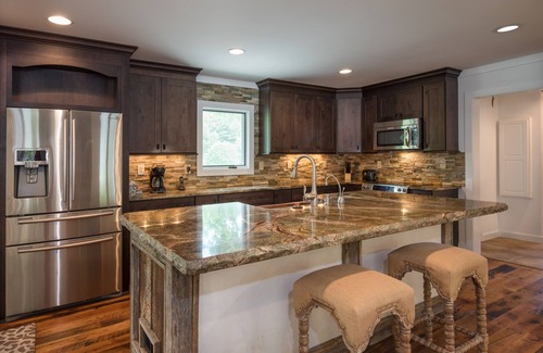 Boone House | 36 Private Acres on the New River w/Hot Tub