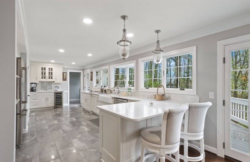 Wilkesboro House | 367 m² House ∙ 4 bedrooms ∙ 8 guests