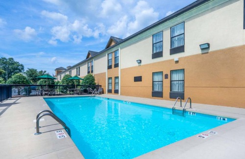 New Bern Hotel | 37 m² Hotel ∙ 10 guests