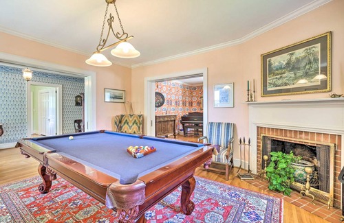 Jonesville House | 371 m² House ∙ 4 bedrooms ∙ 8 guests