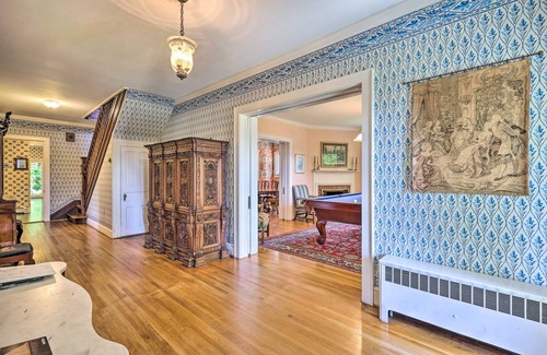 Jonesville House | 371 m² House ∙ 4 bedrooms ∙ 8 guests