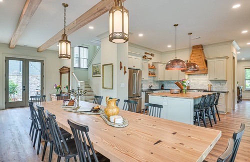 Belmont Historic District House | 371 m² House ∙ 5 bedrooms ∙ 10 guests