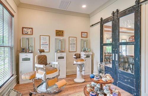Belmont Historic District House | 371 m² House ∙ 5 bedrooms ∙ 10 guests