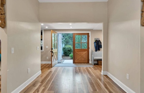 Southern Pines House | 372 m² House ∙ 6 bedrooms ∙ 9 guests