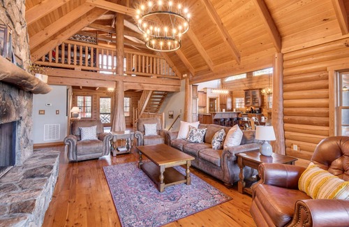 Sapphire House | 381 m² House ∙ 4 bedrooms ∙ 16 guests