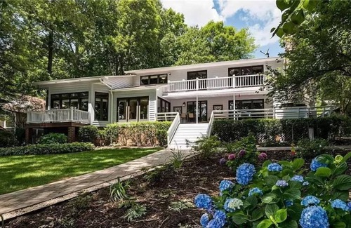 Westport House | 399 m² House ∙ 5 bedrooms ∙ 16 guests
