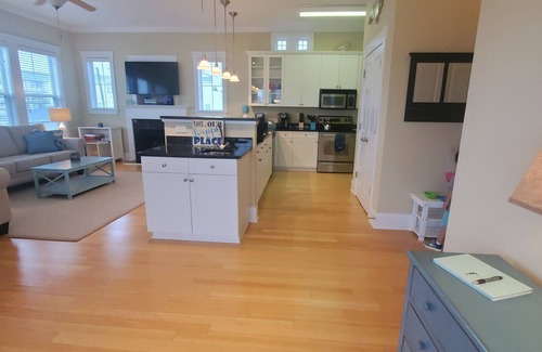 Wilmington Beach House | 3BRS, Walk to beach, Beautiful views!