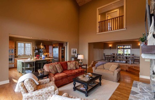 Blowing Rock House | 402 m² House ∙ 5 bedrooms ∙ 10 guests