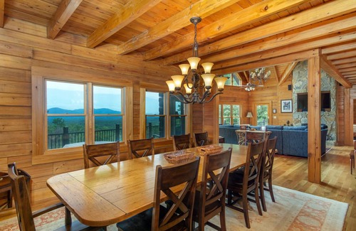 Old Fort Cabin | 418 m² Cabin ∙ 4 bedrooms ∙ 8 guests