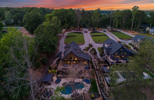 Lake Norman of Catawba House | 418 m² House ∙ 14 bedrooms ∙ 43 guests
