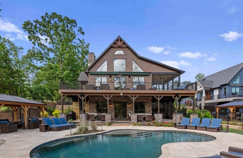 Lake Norman of Catawba House | 418 m² House ∙ 14 bedrooms ∙ 43 guests
