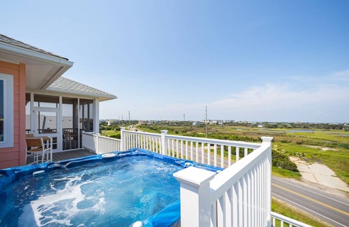 Hatteras House | 422 m² House ∙ 6 bedrooms ∙ 12 guests