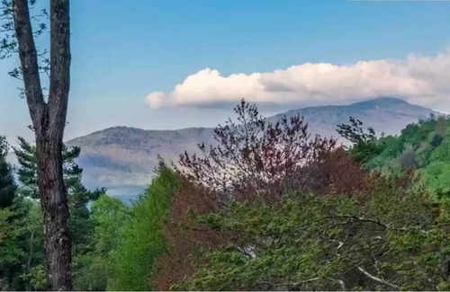 Blowing Rock Cabin | 429 m² Cabin ∙ 4 bedrooms ∙ 12 guests