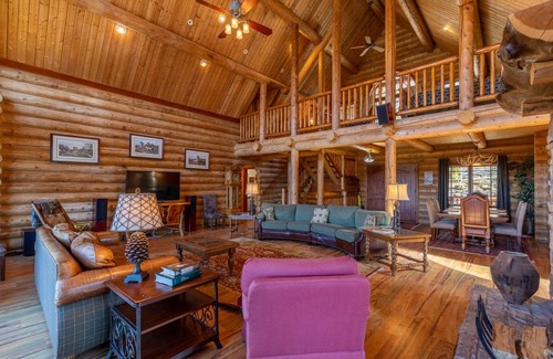 Blowing Rock Cabin | 429 m² Cabin ∙ 4 bedrooms ∙ 12 guests