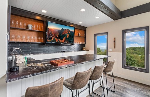 Seven Devils Cabin | 439 m² Cabin ∙ 5 bedrooms ∙ 11 guests