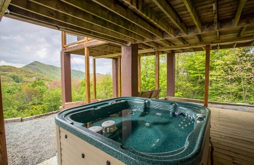 Seven Devils Cabin | 439 m² Cabin ∙ 5 bedrooms ∙ 11 guests
