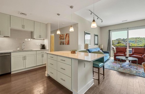 Asheville House | 45 Asheland Avenue Unit 406