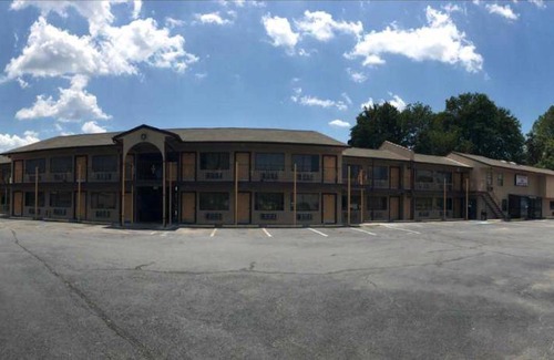 Winston - Salem Hotel | 45 m² Hotel ∙ 2 bedrooms ∙ 4 guests