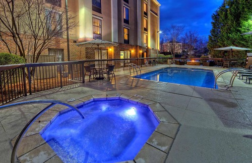 Skyland Hotel | 47 m² Hotel ∙ 2 bedrooms ∙ 127 guests