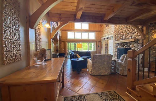 Fairview House | 483 m² House ∙ 7 bedrooms ∙ 20 guests