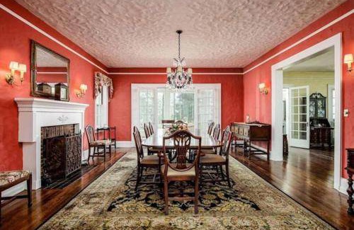 Southern Pines Villa | 483 m² Villa ∙ 5 bedrooms ∙ 10 guests
