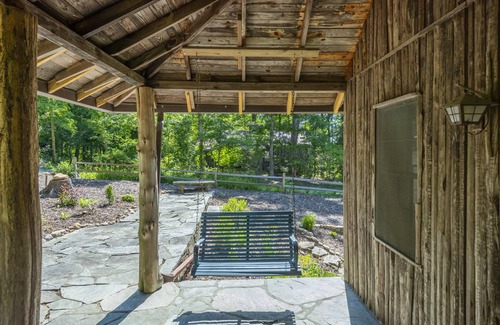Morganton Cabin | 49 m² Cabin ∙ 2 bedrooms ∙ 4 guests