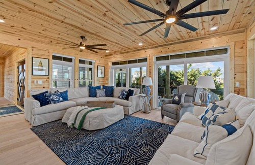 Ocean Isle Estates House | 492 m² House ∙ 8 bedrooms ∙ 18 guests