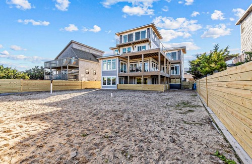 Ocean Isle Estates House | 492 m² House ∙ 8 bedrooms ∙ 18 guests
