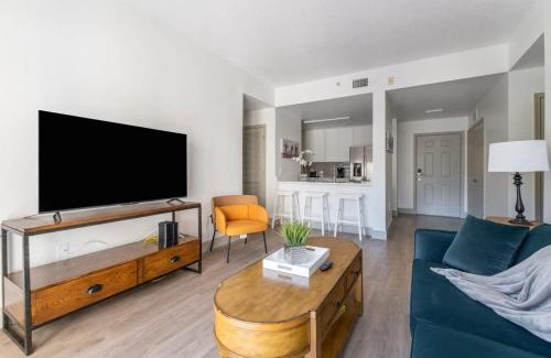 Charlotte Center City Apartment | 4B 2BA Luxury Central Apartment with Gym