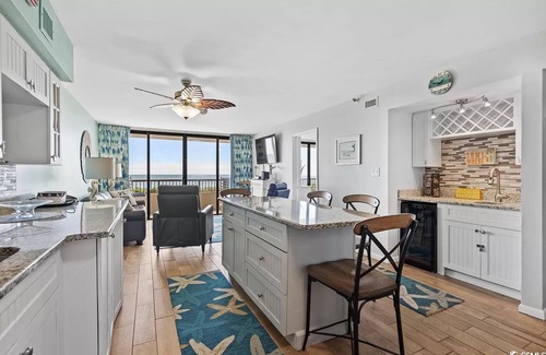 Ash Condo | 50 Steps to Beach-Oceanfront 4 beds-3BR/2Bath