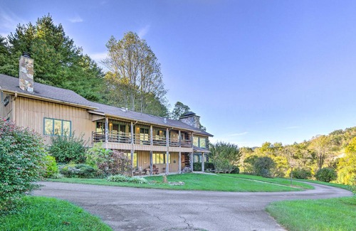 Cullowhee Villa | 529 m² Villa ∙ 6 bedrooms ∙ 14 guests