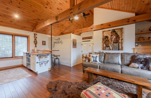 Boone Cottage | 53 m² Cabin ∙ 1 bedroom ∙ 4 guests
