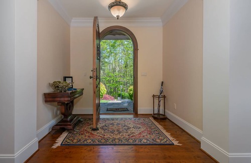 Hendersonville House | 539 m² House ∙ 7 bedrooms ∙ 16 guests