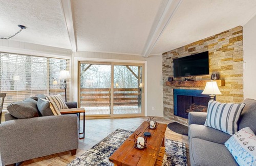 Sugar Mountain Condo | 54 m² Condo ∙ 1 bedroom ∙ 4 guests