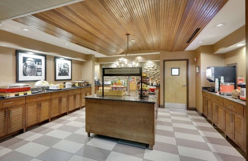 Mooresville Hotel | 55 m² Hotel ∙ 2 bedrooms ∙ 127 guests