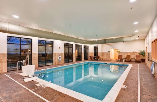 Hendersonville Hotel | 55 m² Hotel ∙ 127 guests