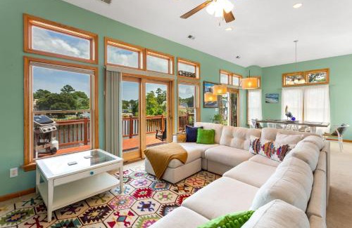Colington Harbour House | 5511 Outer Banks Escape Canalfront